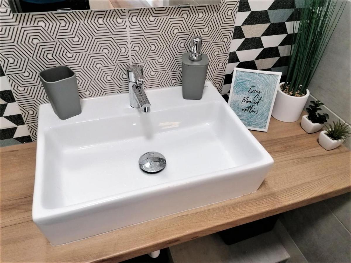Central Home Apartment In The City Center Eger Luaran gambar